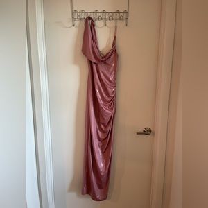 NBD x Revolve floor length gown Size S. Never worn.